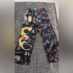 Le Prestic Ouiston Black Silk Lucky pants in Serpent. Size 0